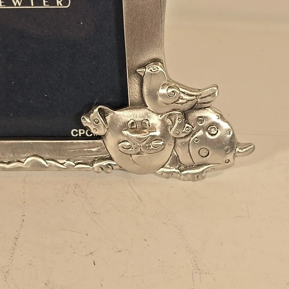 1997 Seagull Pewter Small Picture Frame Cat on Dog‎ House Dog Bird Bowl Bone
